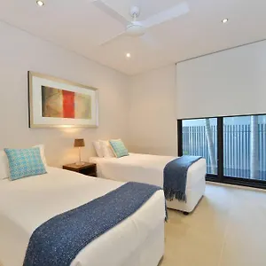 Hapuka - Luxury With Stunning Views On St , Port Douglas Australia