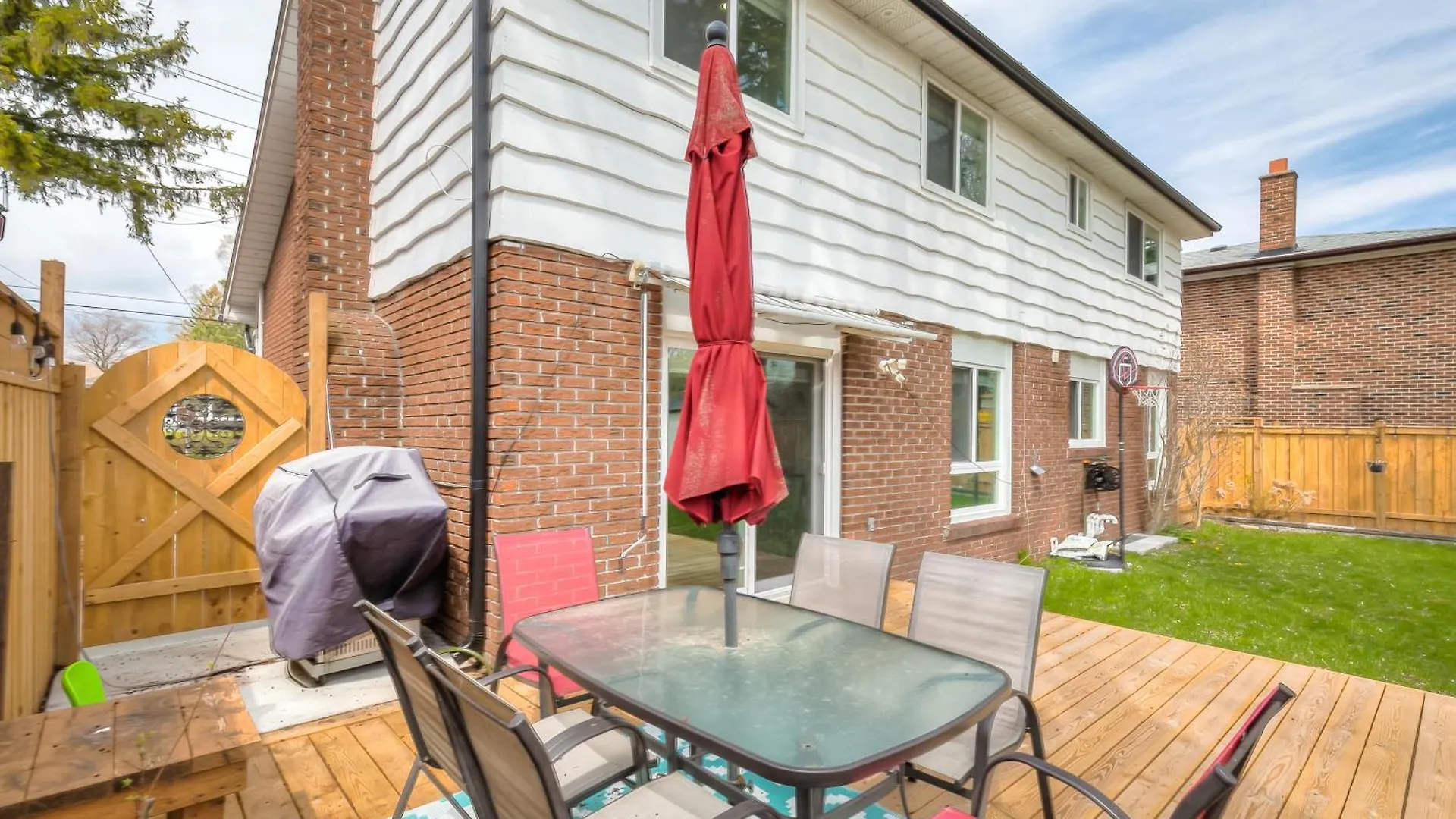 Luxury 5Br Villa In Scarborough Toronto