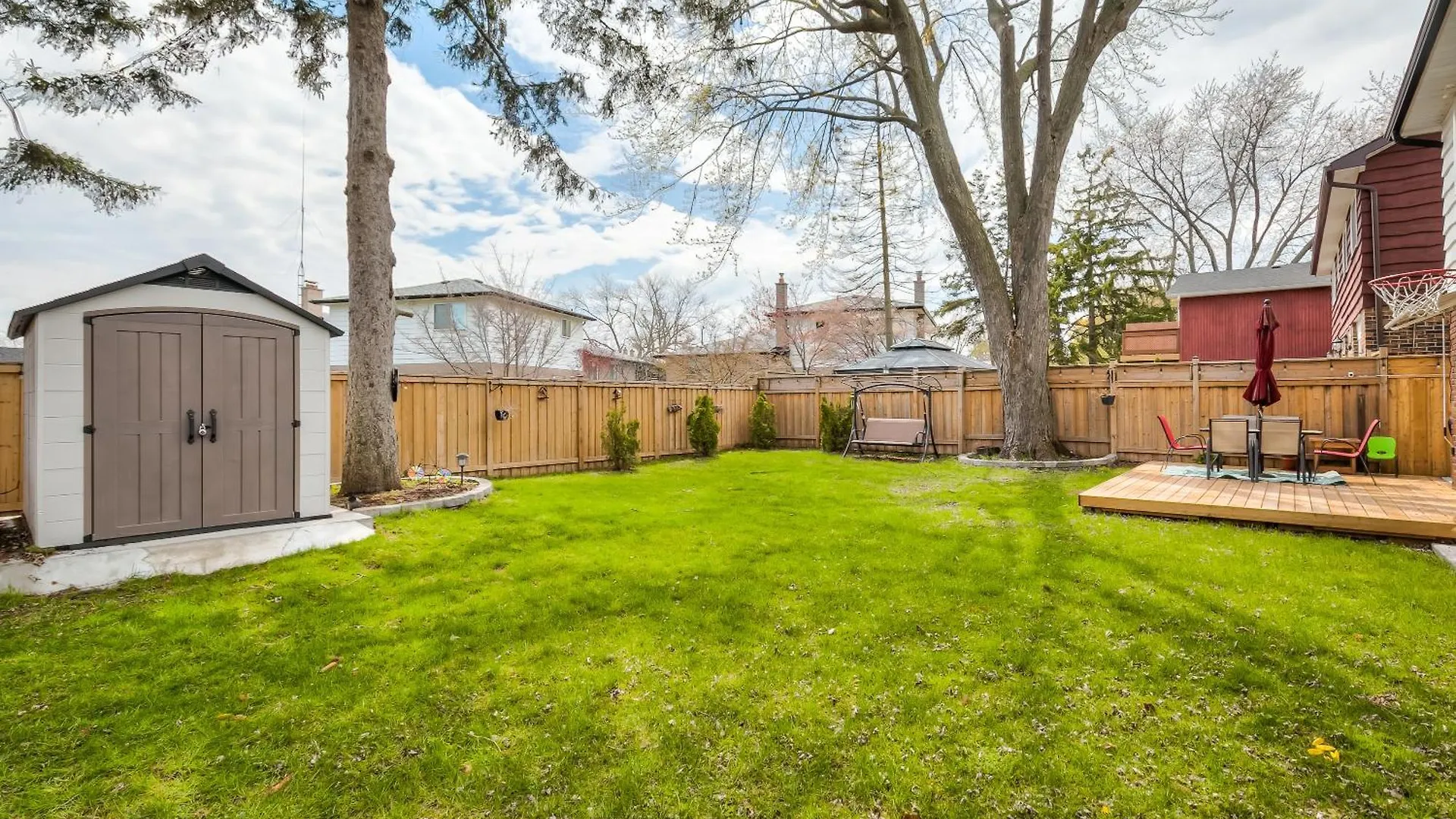 Luxury 5Br Villa In Scarborough Toronto Canada
